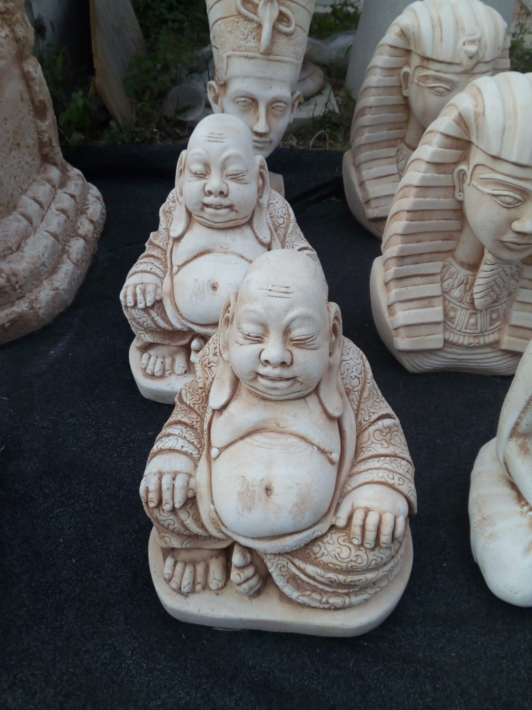 Buddha in cemento bianco, TSA03
