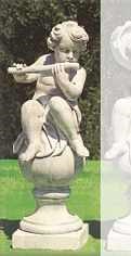 Putto cemento bianco su palla flauto Pu03A