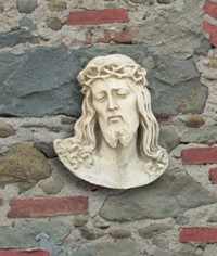 Sacro in cemento bianco per arredo giardino