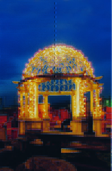 Gazebo in cemento bianco per arredo giardino