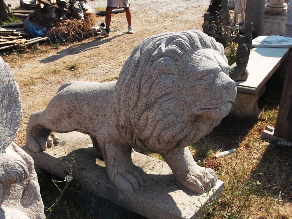 Leone scolpito in granito da giardino, AN01GRR